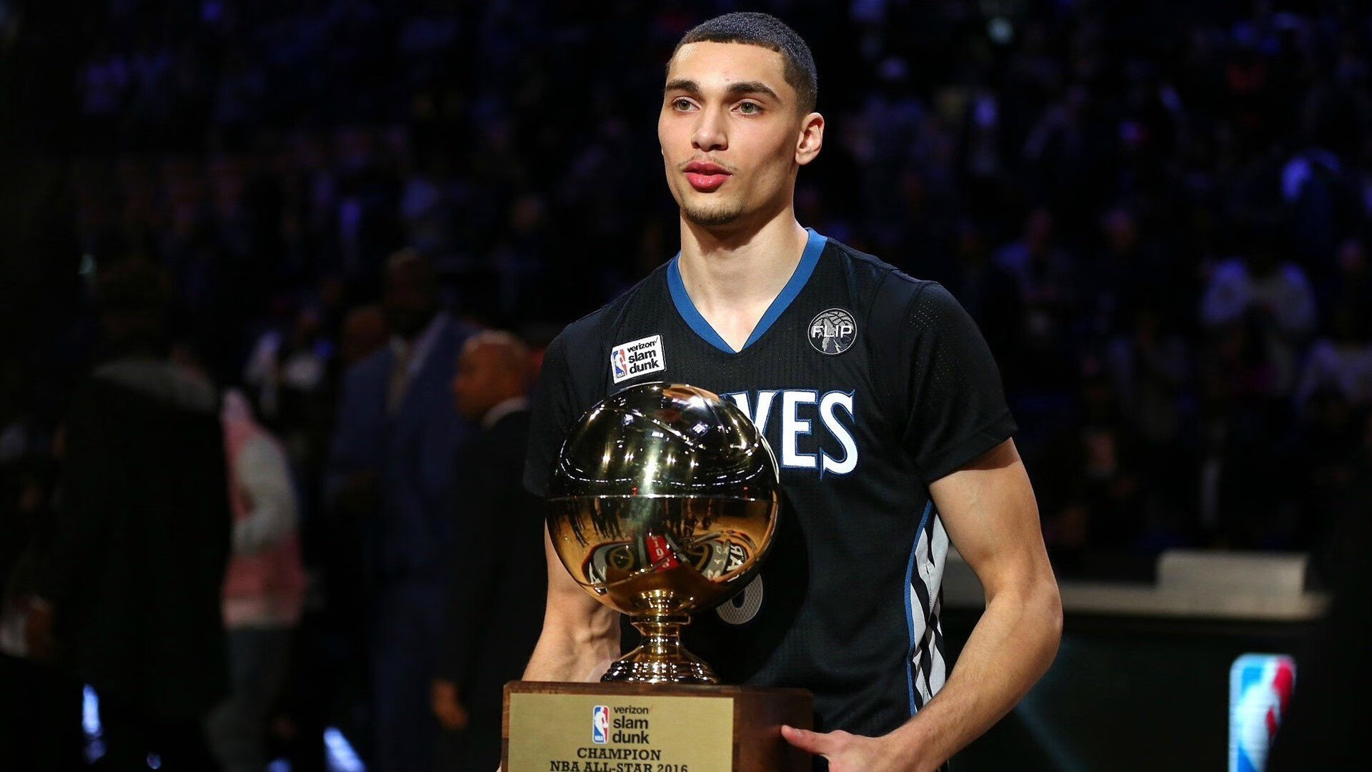 公牛签下发展联盟盖帽王,主帅看好其潜力,nba公牛2021