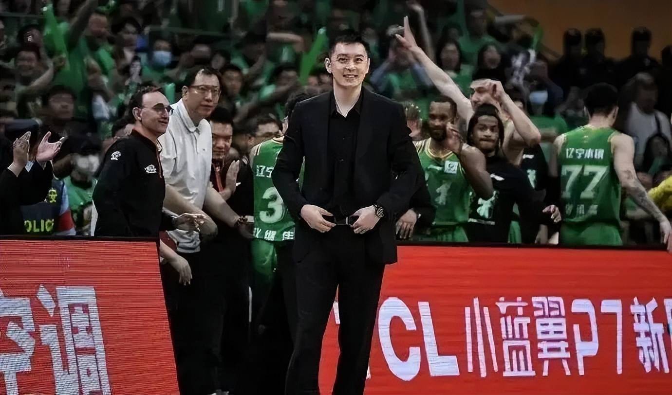 关于B体育官方网址：中国男篮重建，仅仅依靠归化球员就够了吗？的信息