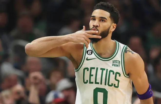 bsports体育：凯尔特人队全明星周末：塔图姆能否在家乡球迷面前闪耀？的简单介绍